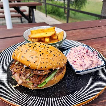 ラグジュアリーテント Mongolska Jurta Stará Turá