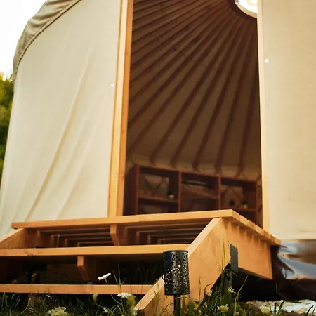 ラグジュアリーテント Mongolska Jurta Stará Turá