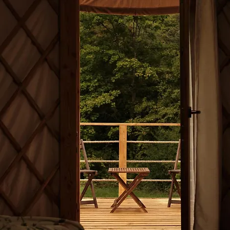 ラグジュアリーテント Mongolska Jurta